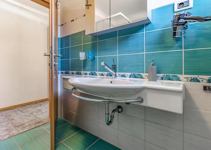 5 Bedroom Amazing In * ميدولين